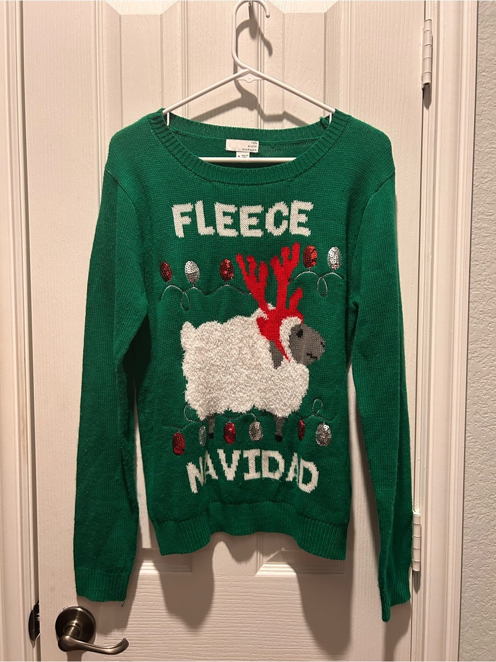 Holiday Graphic Crewneck Sweater - Green Fleece Navidad